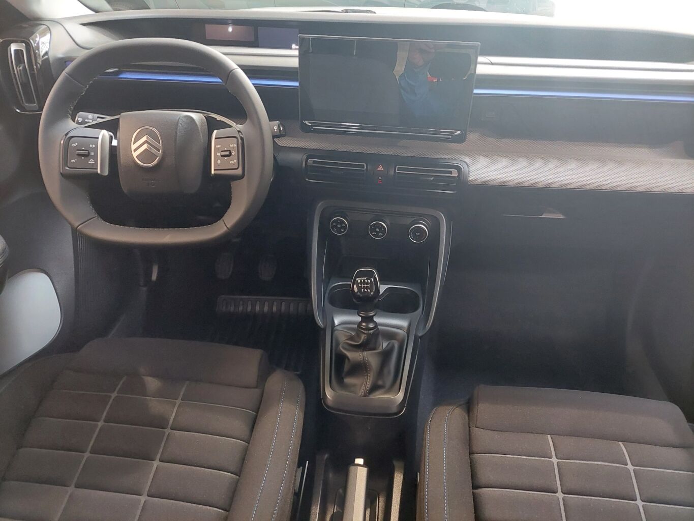 Citroën C3 PLUS TURBO 100 S&S MAN6 – Paket Bi-Color